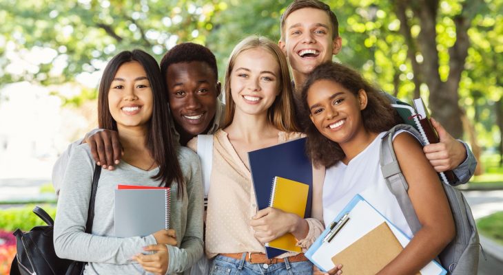 O planejamento de RH para 2026 exige um novo olhar sobre a base. Descubra as 3 prioridades para transformar estagiários e aprendizes em talentos de alta performance na sua empresa.